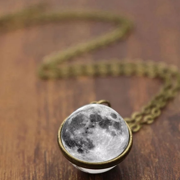 Jewelry - ▪️Glass Moon Necklace.